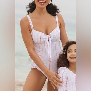 Lucy One Piece in Breea Bow 🎀